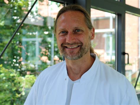 Rückkehr Als Oberarzt Dr Gerald Köhler Neuer Wirbelsäulen Experte In Süchteln Rheinischer