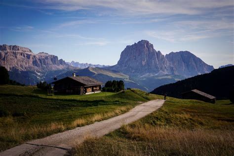 Best Hikes In Val Gardena Dolomites Italy Moon And Honey