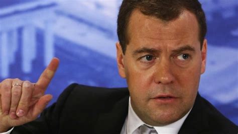 Russie Dimitri Medvedev annonce sa démission sur son compte Twitter