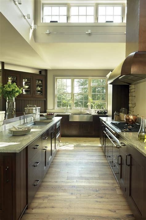 My problem is that the kitchen cabinets are a dark cherry stained oak and i've been told i need to keep the color photo shows the column and a cabinet door with a floor i'm considering. Light floor, dark cupboards | Home kitchens, Kitchen ...