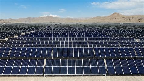 Las Vegas Strip Goes Solar Mgm Resorts Launches 100mw Solar Array