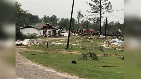 Easter Storms Sweep South Killing At Least 6 In Mississippi