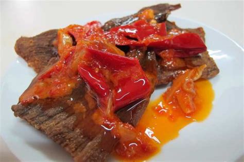 Who doesn't love pasta drenched in a meaty tomato sauce! Sambal Balado Recipe | Panlasang Pinoy Recipes