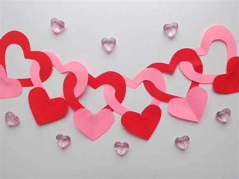 How To Make A Paper Heart Garland 11 Steps