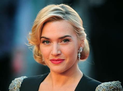 kate winslet dedicates bafta to all girls doubting themselves after teacher told her to