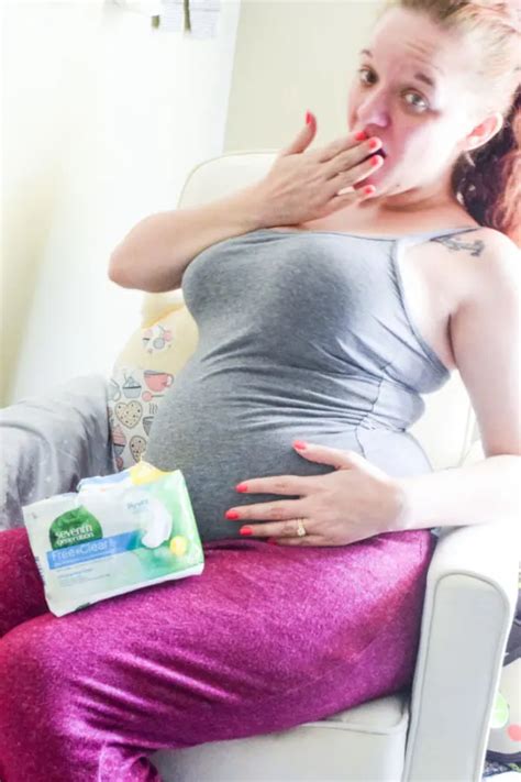 The Most Embarrassing Pregnancy Problems That Nobody Likes To Talk