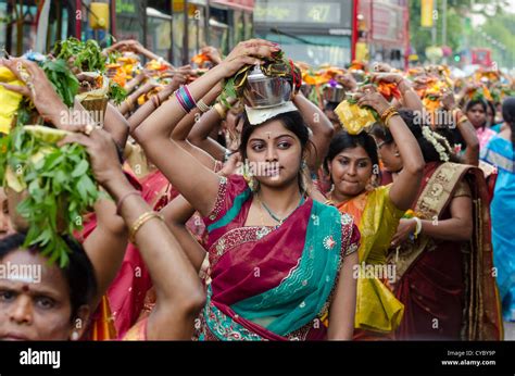Tamil Festival Stockfotos Und Bilder Kaufen Alamy