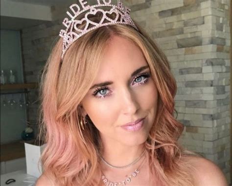 Ferragni has her own line of shoes and has collaborated with a myriad of brands ranging from guess to gucci. L'addio al nubilato di Chiara Ferragni: tra critiche e ...