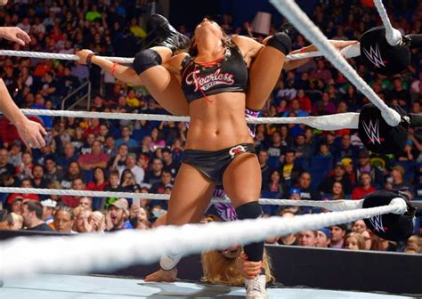 Beautiful Women Of Wrestling Wwe Divas Is It Wrong To Like Heel Nikki