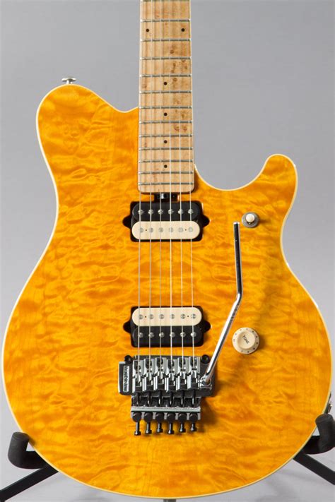 1992 Ernie Ball Music Man Evh Eddie Van Halen Signature Gold Quilt Guitar Chimp