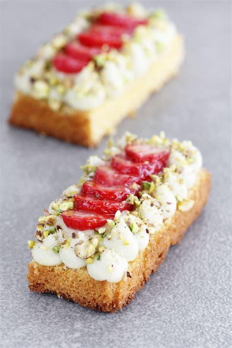 25 best ideas about strawberry cake decorations on #strawberry #passionfruit #cake #pistachio #dessert #recipe #sweet #baking #christmas | Desserts ...