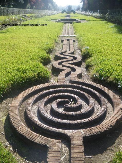 Jardines Que Me Gustan Blog On Twitter Labyrinth Garden Labyrinth