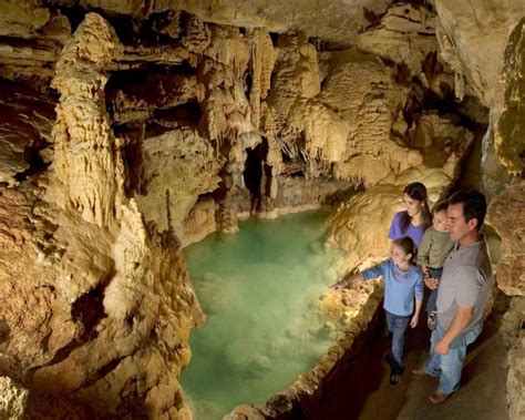 Incredible Us Caves And Caverns Outdoors And Adventure Travel