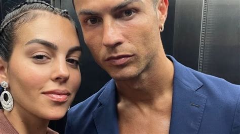 ¿cristiano ronaldo se divorcia la madre del futbolista se pronuncia al respecto mvs noticias