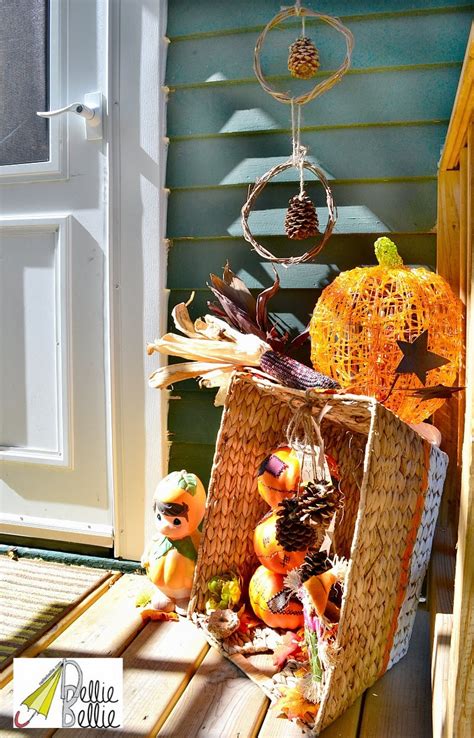 25 Outdoor Fall Decor Ideas The Cottage Market