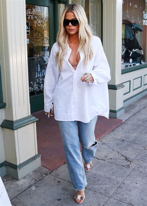 Khloe Kardashians Easy Street Style Looks Are The Perfect Fall Outfit