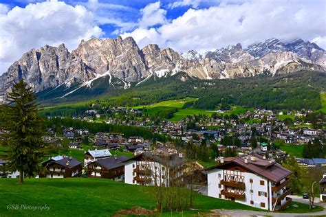 Cortina Dampezzo With Pomagagnon Mountains Dolomites It Flickr