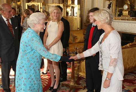 Ee Bafta Awards 2023 Dame Helen Mirren Pays Emotional Tribute To Queen