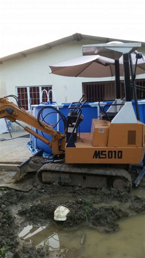 mini excavator  rent caribbean equipment  classifieds  heavy industrial