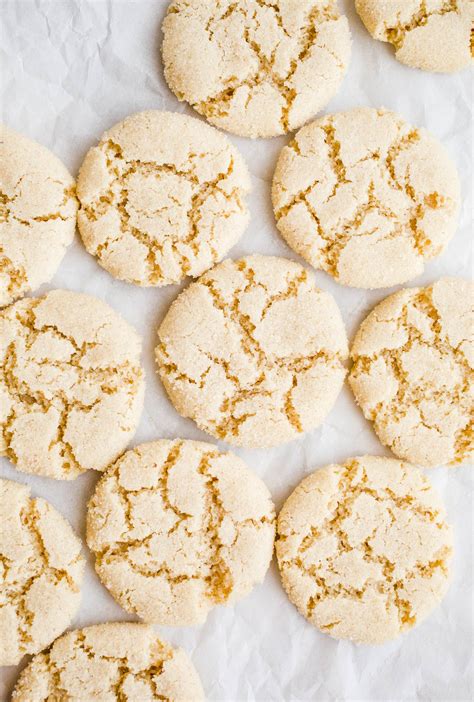 The organic maple syrup is grade a quality, has a light colour, pronounced sweetness and a delicate maple taste. Gluten-Free Almond Cookies | Recipe | Gluten free almond ...