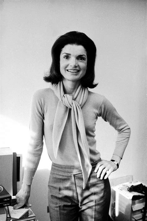A Look Back At Jackie Kennedy Onassis S Iconic Style Jackie Kennedy