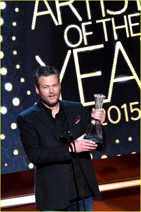 blake shelton is people s sexiest man alive 2017 photo 3987459 blake shelton pictures just