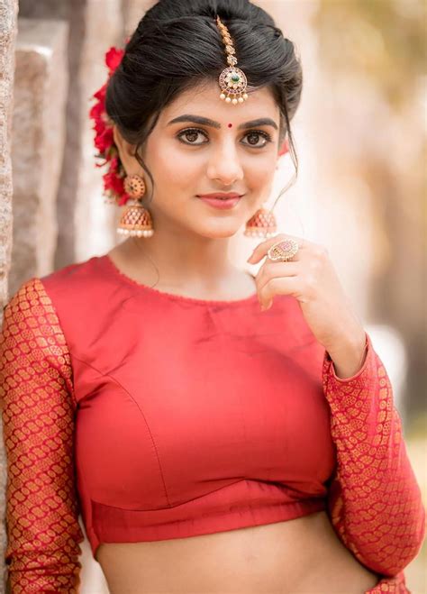 bigg boss gabriella s latest traditional and ultramodern photos go viral tamil news