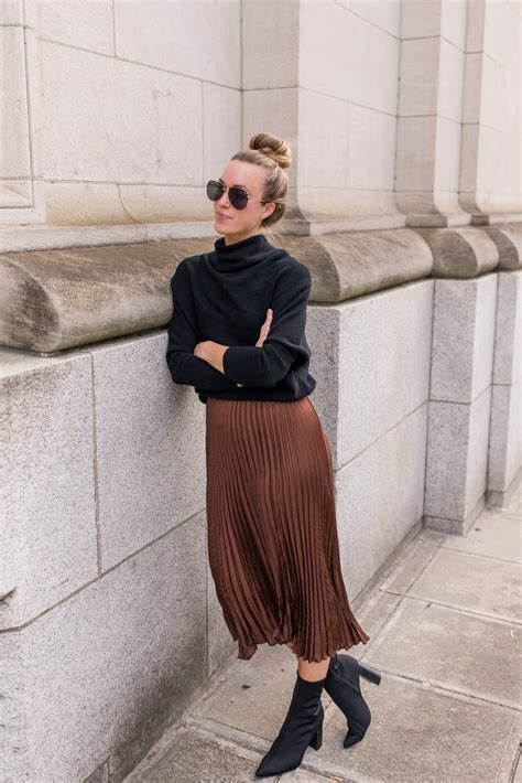 How To Mix Black Brown In An Outfit Natalie Yerger