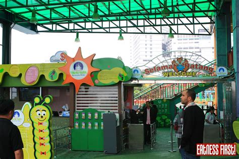 Features numerous rides typical of an amusement park, mostly suitable for families. Eatness First!: Genting Highlands Outdoor Theme Park