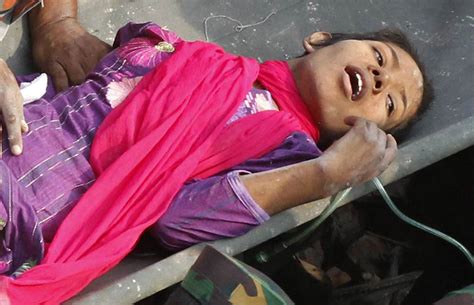 bangladesh building collapse woman trapped in wreckage found alive after 17 days with video