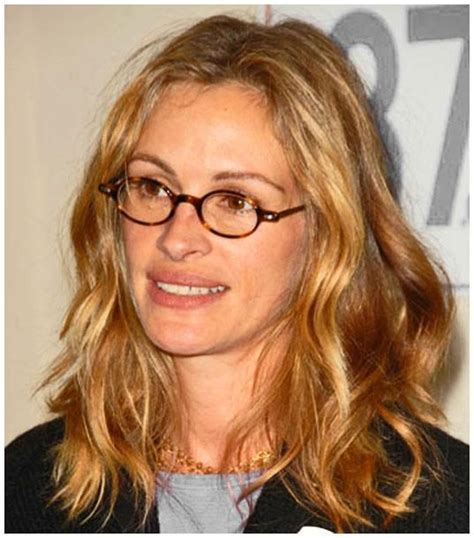 Top Ten Women Celebrities In Eyeglasses Celebrity Sunglasses Stylish