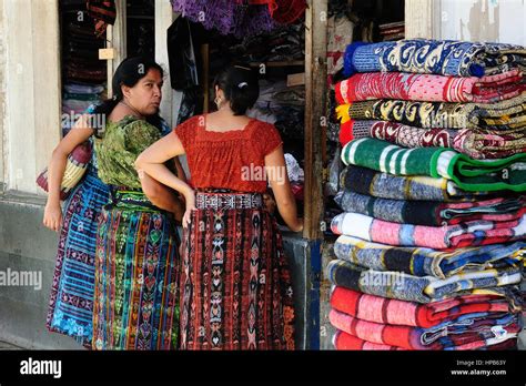 san-pedro-la-laguna,-guatemala-january-20-ethnic-women-from-stock
