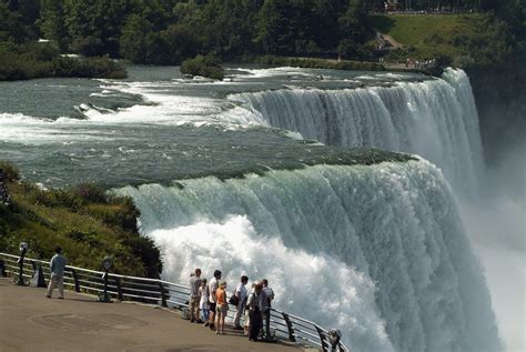 Tourists At Niagara Falls New York Pictures New York HISTORY Com