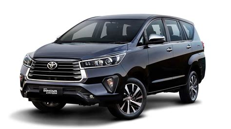 New Toyota Innova Crysta Facelift Launched But What S The Competition