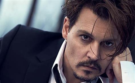 Johnny Depp demanda a ex mánageres pide 25 mdd