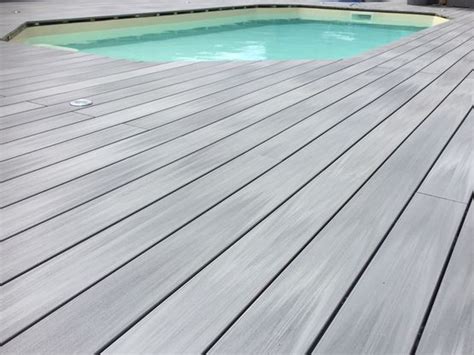 En tant que produit composite, leur procédé de vieillissement sont similaires avec le couplage de vieillissement du plastique et des végétaux. Lame de terrasse en bois composite coextrudé en 6 coloris ...