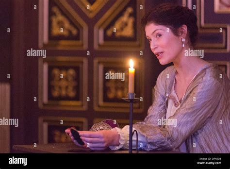 Gemma Arterton In The Play The Duchess Of Malfi By John Webster Sam Wanamaker Playhouse