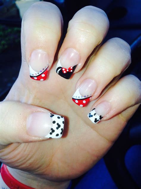 Pin By Nicolette Corigliano On Nail Art Mickey Nails Disney Inspired