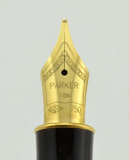 Parker Sonnet Cascade Gold Fountain Pen Medium 18k Nib Near Mint In