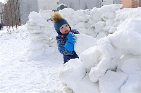 17 Fun Snow Activities You Can Do With Kids Indys Child Magazine