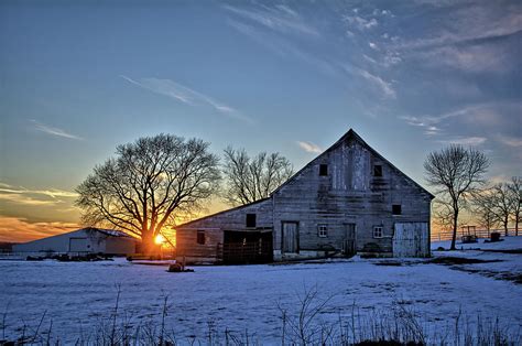 Barn Sunset Photograph By Bonfire Photography Fine Art America
