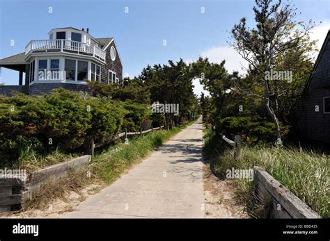 Beach Cottage Ocean Beach Fire Island New York Usa Stock Photo Alamy