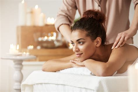 5 Different Types Of Massages To Choose At Bodycraft Salon Spa