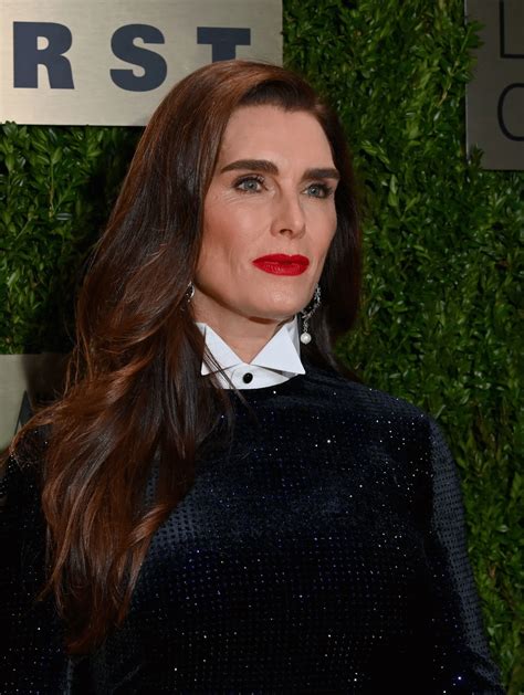 Brooke Shields Net Worth August Salary Age Siblings Bio Hot Sex Picture