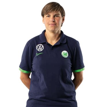 Maybe you would like to learn more about one of these? VfL-Frauen - der aktuelle Kader unsere Wölfinnen | VfL ...