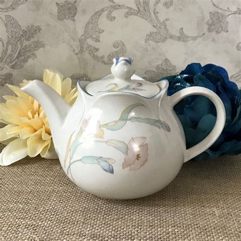 Sadler Teapot Pastel Floral Design With Blue Trim Tulip Shape James