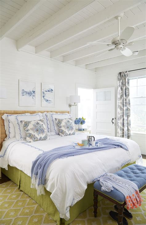 40 Beach Themed Bedroom Ideas To Take You Away 2022