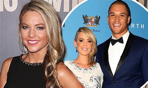 Sam Frost Reveals Things Are Still Icy With Blake Garvey Daily Mail
