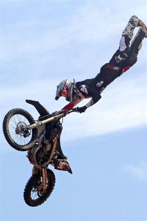 Who Did The First Double Backflip On A Dirt Bike Travis Pastrana