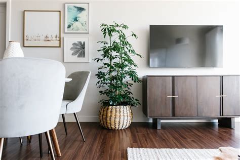 Any interior designer can design a precise air by simply putting some parts together and unify them into a single theme. Designing my Modern and Minimalist Living Room with ...